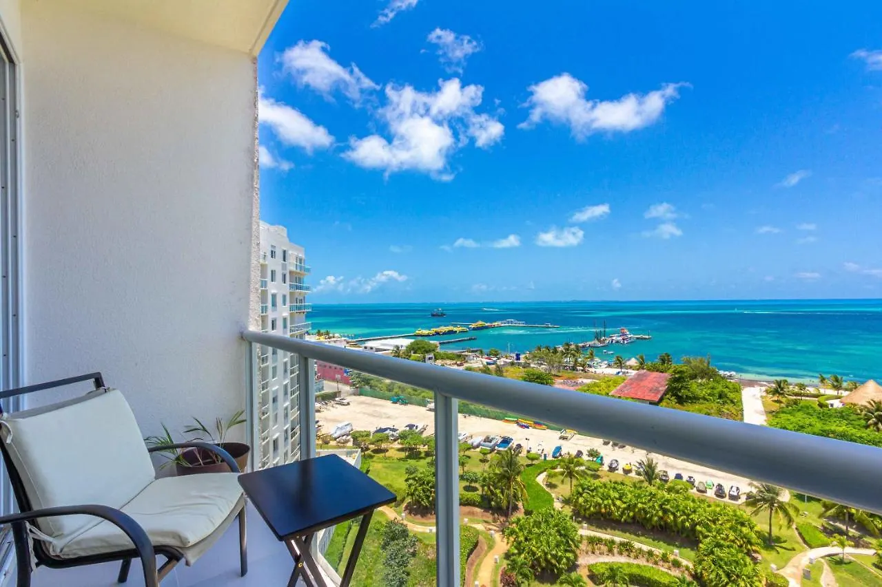 Amara Beachfront Apartments By The Sea Cancún Mexiko