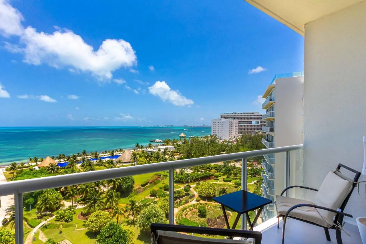 Amara Beachfront Apartments By The Sea Cancún 0*,